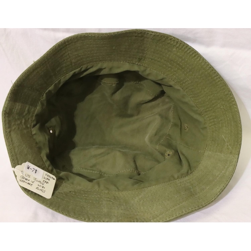 3140 - Vietnam War period jungle hat with grenade rings. P&P Group 2 (£18+VAT for the first lot and £3+VAT ... 