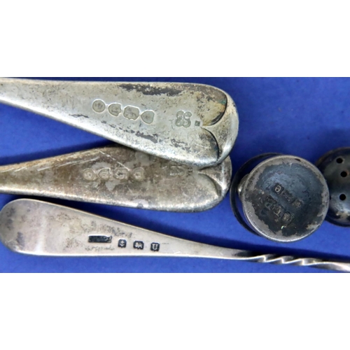 146 - Three hallmarked silver teaspoons, a silver back brush and a silver pepper pot (5). P&P Group 1 (£14... 