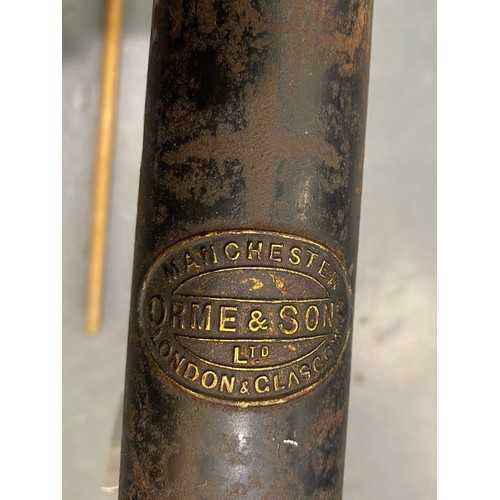 3078A - Vintage one piece snooker/billiards cue in metal case with brass name plate Orme and Sons, complete ... 