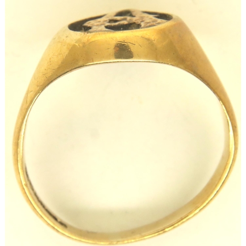 27 - Gents 9ct gold letter A signet ring, size T, 4.4g. P&P Group 1 (£14+VAT for the first lot and £1+VAT... 