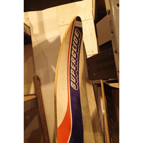 1060 - Pair of Superglide water skis. Not available for in-house P&P, contact Paul O'Hea at Mailboxes on 01... 