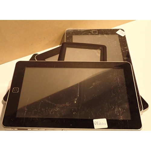 1121 - Five computer tablets, no chargers, all unchecked. P&P Group 2 (£18+VAT for the first lot and £3+VAT... 