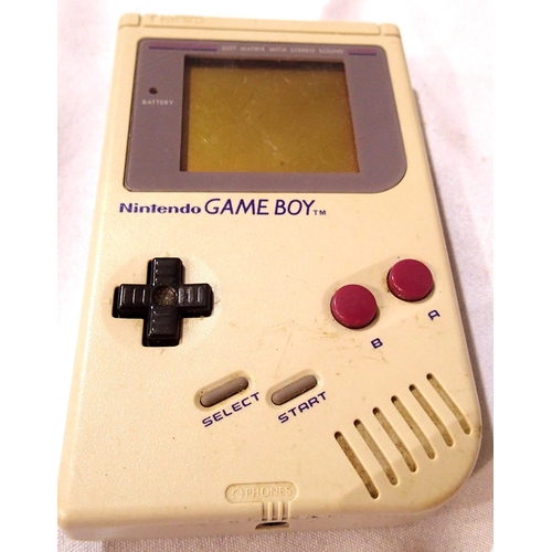 2168 - Nintendo GameBoy console, unboxed, no leads etc. P&P Group 1 (£14+VAT for the first lot and £1+VAT f... 