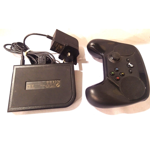 2173 - Steam Link model 1003 console with wireless controller and power lead. P&P Group 1 (£14+VAT for the ... 