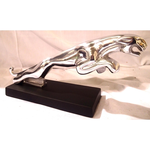 2204 - Large chrome Jaguar mascot on base, L: 36 cm. P&P Group 1 (£14+VAT for the first lot and £1+VAT for ... 