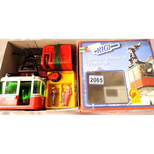 2065 - Lehmann G scale Rigi cable car set, manual control, appears in excellent condition box with wear. P&... 