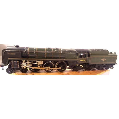 2073 - Trix twin railway Britannia locomotive and tender, in good condition, some rubs/chips to paint and d... 