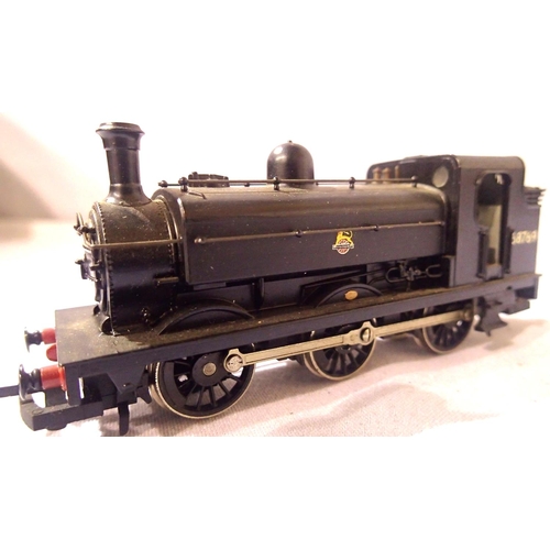 2079 - Class J 52, 0.6.0. tank Black, Early Crest, 68769, refinished, in good condition, unboxed. P&P Group... 