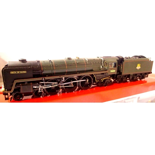 2089 - Hornby R2718 Britannia Class locomotive 70050 Firth Of Clyde, Green, Early Crest, in very good condi... 