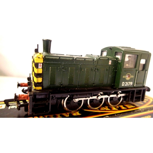 2099 - Mainline Class 03 Diesel, Green, Late Crest, D2179, in excellent condition, box with wear. P&P Group... 