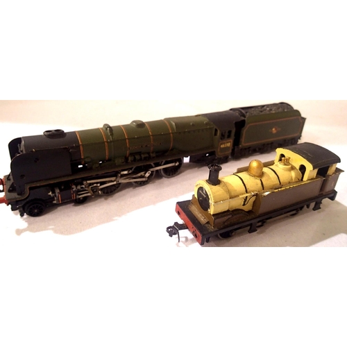 2145 - Hornby Dublo 2 rail, Duchess Of Montrose and repainted 0.6.0. Tank, both for spares and repair. P&P ... 