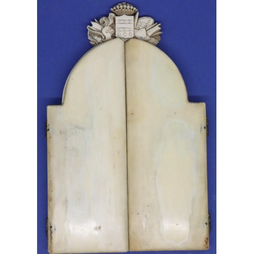 279 - Dieppe ivory French triptych showing Royal court scenes with Royal crests above, H: 140 mm, 92g. Goo... 