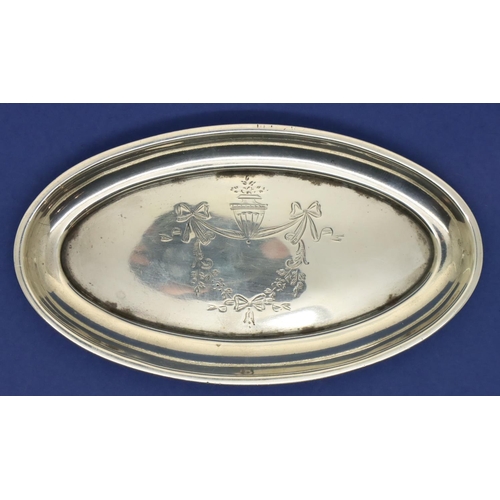 121 - Hallmarked silver pin dish, 42g L: 12 cm. P&P Group 1 (£14+VAT for the first lot and £1+VAT for subs... 