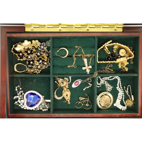 67 - Mixed box of jewellery to include 9ct gold, watches, Collibri lighter etc. P&P Group 1 (£14+VAT for ... 