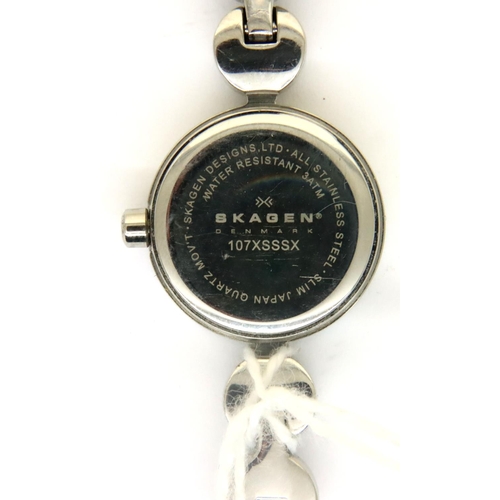 90 - Skagen; ladies wristwatch with mother of pearl face, working at lotting. P&P Group 1 (£14+VAT for th... 