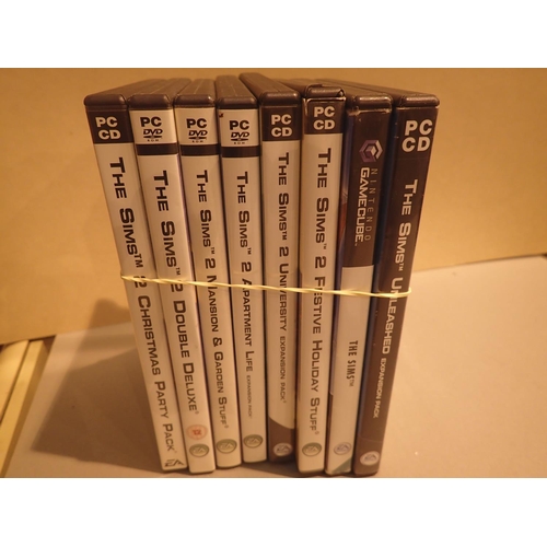1097 - Collection of CD, PC compatible video games including Sims 2 and a Sims game for Nintendo Gamecube. ... 