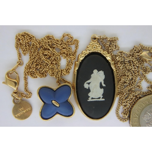 72A - Two Wedgwood necklaces, L: 45 cm. P&P Group 1 (£14+VAT for the first lot and £1+VAT for subsequent l... 