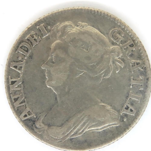 3074 - 1709 silver shilling of Queen Anne. P&P Group 1 (£14+VAT for the first lot and £1+VAT for subsequent... 