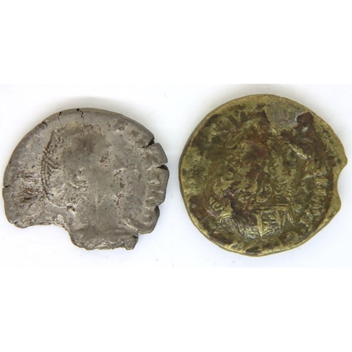 3113 - Roman bronze AE20 Radiate period coin and a Roman silver Denarius. P&P Group 1 (£14+VAT for the firs... 