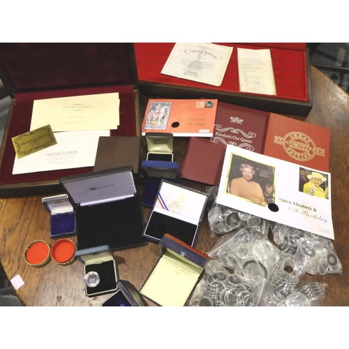 3149 - Collection of coin, ingot and medal boxes. P&P Group 2 (£18+VAT for the first lot and £3+VAT for sub... 