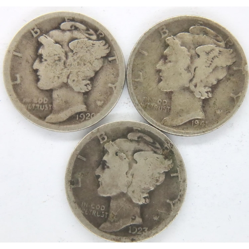 3061 - Three American Mercury dimes. P&P Group 1 (£14+VAT for the first lot and £1+VAT for subsequent lots)