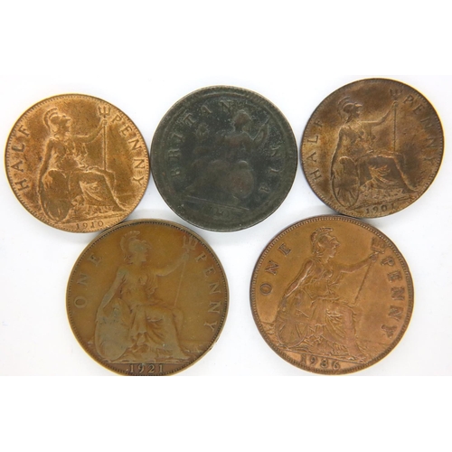 3088 - 1921 copper penny of George V, 1936 copper penny of George V (final year), 1720 bronze halfpenny of ... 