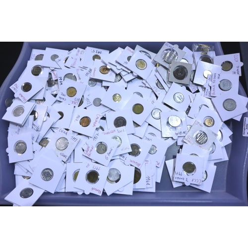 3099 - 20th century European and world coins, each in collectors sleeves and annotated. P&P Group 3 (£25+VA... 