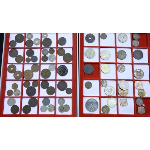 3105 - Mixed 20th century world coins in two collectors trays. P&P Group 3 (£25+VAT for the first lot and £... 