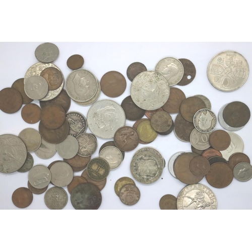 3109 - Quantity of British and world coins including silver denominations. P&P Group 2 (£18+VAT for the fir... 