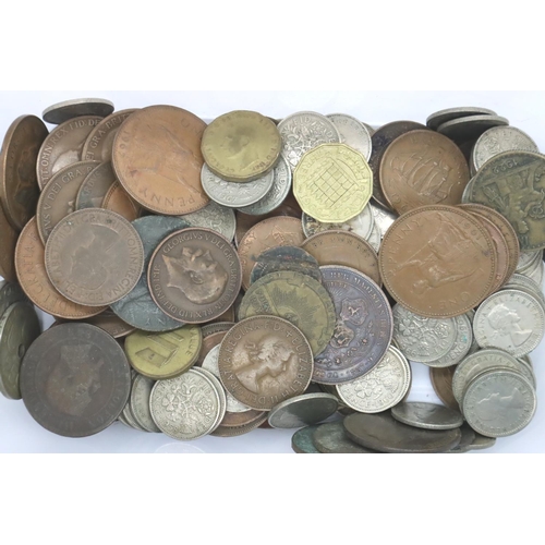 3110 - Mixed UK and world coins. Not available for in-house P&P, contact Paul O'Hea at Mailboxes on 01925 6... 