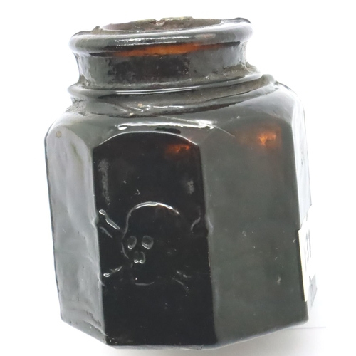 2051 - German Third Reich period poison bottle. P&P Group 1 (£14+VAT for the first lot and £1+VAT for subse... 