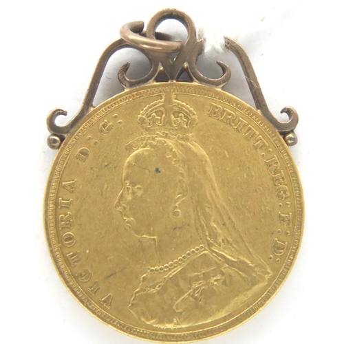 3144 - Victorian 1887 full sovereign with mount 8.8g. P&P Group 1 (£14+VAT for the first lot and £1+VAT for... 