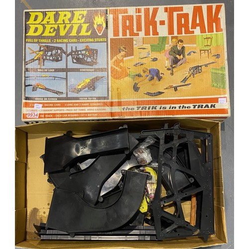 2231 - Daredevil Trik Trak car racing game. P&P Group 2 (£18+VAT for the first lot and £3+VAT for subsequen... 