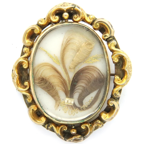 60 - Yellow metal reversible Victorian mourning brooch, H: 50 mm. P&P Group 1 (£14+VAT for the first lot ... 