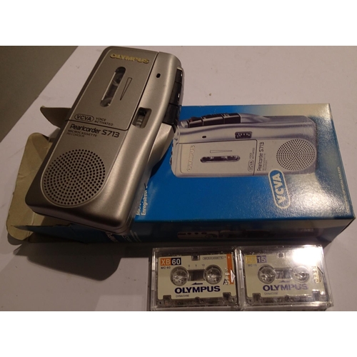 1109 - Box Olympus Pearlcorder S713 with two new micro cassettes. P&P Group 1 (£14+VAT for the first lot an... 