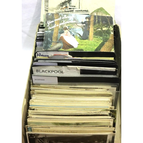 369 - Collection of vintage postcards, mainly Lancashire topographical. P&P Group 2 (£18+VAT for the first... 