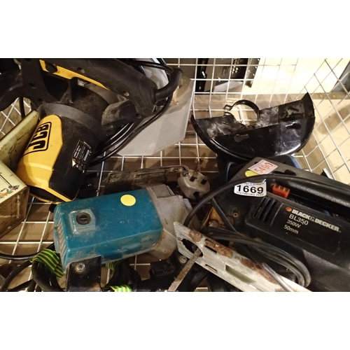 1669 - Mixed power tools to include Black & Decker jig saw and  JCB circular saw. Not available for in-hous... 