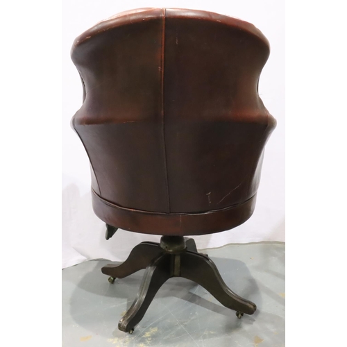 3070 - 20th century Chesterfield style desk chair, upholstered in oxblood red leather and studded, H: 107 c... 