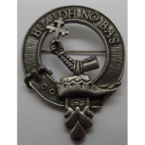 71 - White metal MacDougal clan brooch, D: 52 mm, 21g. P&P Group 1 (£14+VAT for the first lot and £1+VAT ... 