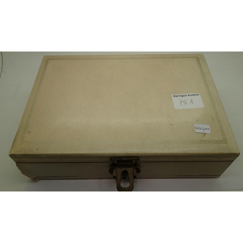 78A - Jewellery box with a selection of costume jewellery. P&P Group 1 (£14+VAT for the first lot and £1+V... 