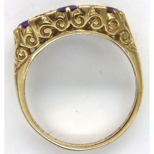 26 - 9ct gold amethyst and white stone set ring, size M/N, 2.4g. P&P Group 1 (£14+VAT for the first lot a... 