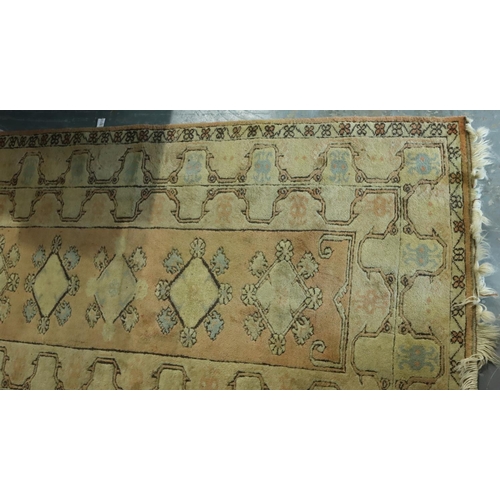 3010B - Turkish woollen rug, 120 x 210 cm. Not available for in-house P&P, contact Paul O'Hea at Mailboxes o... 