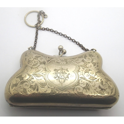 101 - Silver plated ladies purse with engraved decoration, L: 11 cm. P&P Group 1 (£14+VAT for the first lo... 