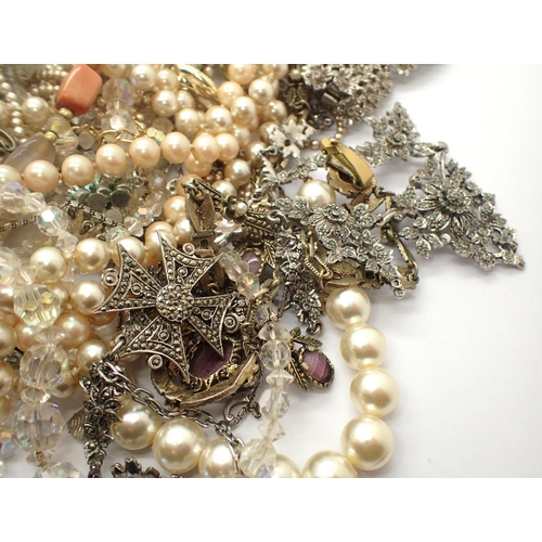 57 - Collection of mixed costume jewellery including silver in a jewellery case. P&P Group 1 (£14+VAT for... 