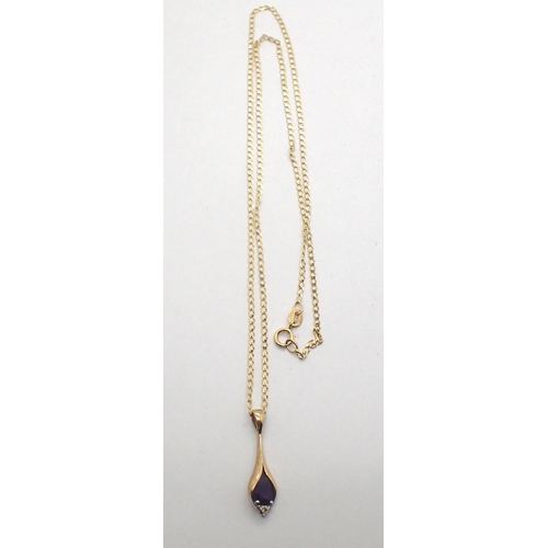 59 - 9ct gold amethyst drop pendant and neck chain, chain L: 46 cm, combined 2.0g. P&P Group 1 (£14+VAT f... 