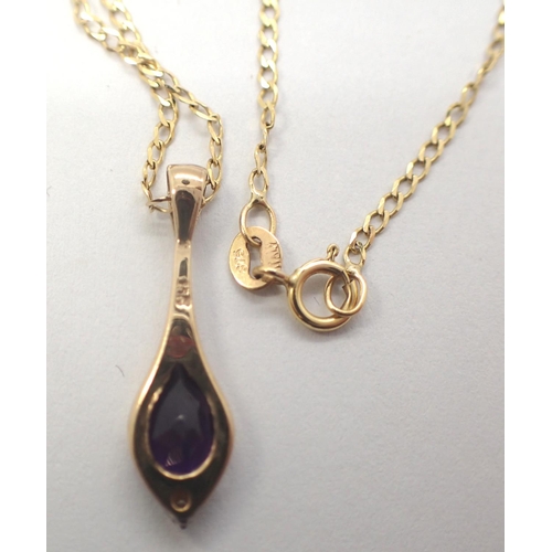 59 - 9ct gold amethyst drop pendant and neck chain, chain L: 46 cm, combined 2.0g. P&P Group 1 (£14+VAT f... 