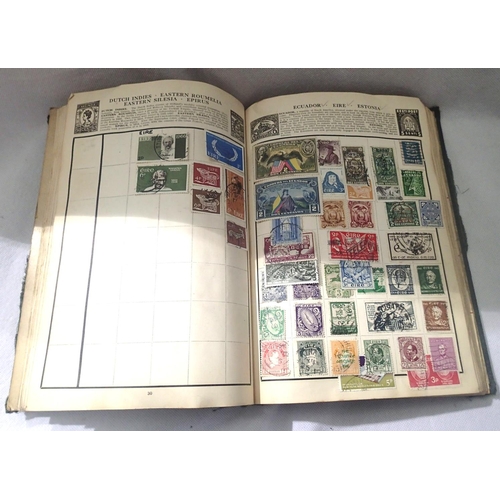 427 - Album of world stamps. P&P Group 1 (£14+VAT for the first lot and £1+VAT for subsequent lots)