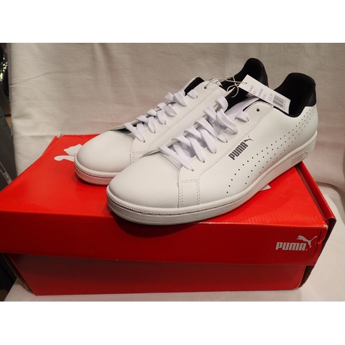 1067 - Pair of new in box white Puma Smash trainers, size 9. P&P Group 1 (£14+VAT for the first lot and £1+... 