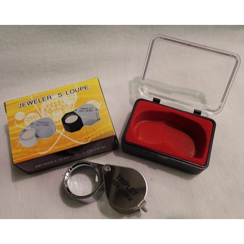 1085 - New old stock cased 30 x 21 stainless steel jewellers loupe. P&P Group 1 (£14+VAT for the first lot ... 