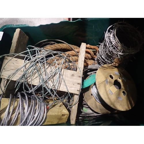 1898 - Quantity of mixed rope and wire. Not available for in-house P&P, contact Paul O'Hea at Mailboxes on ... 